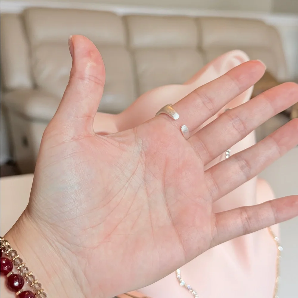 ⚜️ Silver S925 Ribbed Ring - Picture 7 of 7